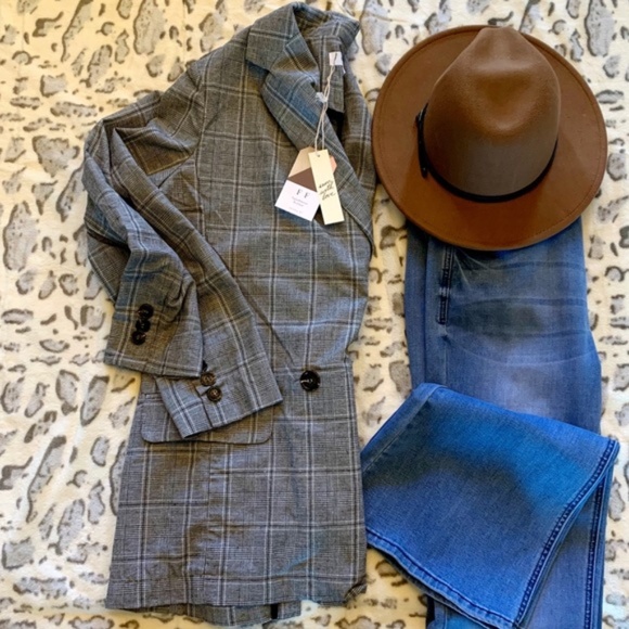 FLASH SALE LAST ONE! Plaid Blazer Jacket - Picture 2 of 5